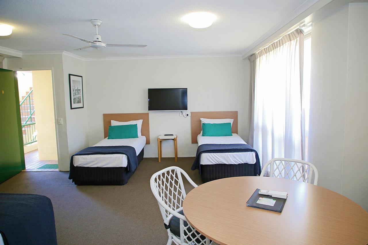 Darcy Arms Hotel Motel Голд-Кост Экстерьер фото