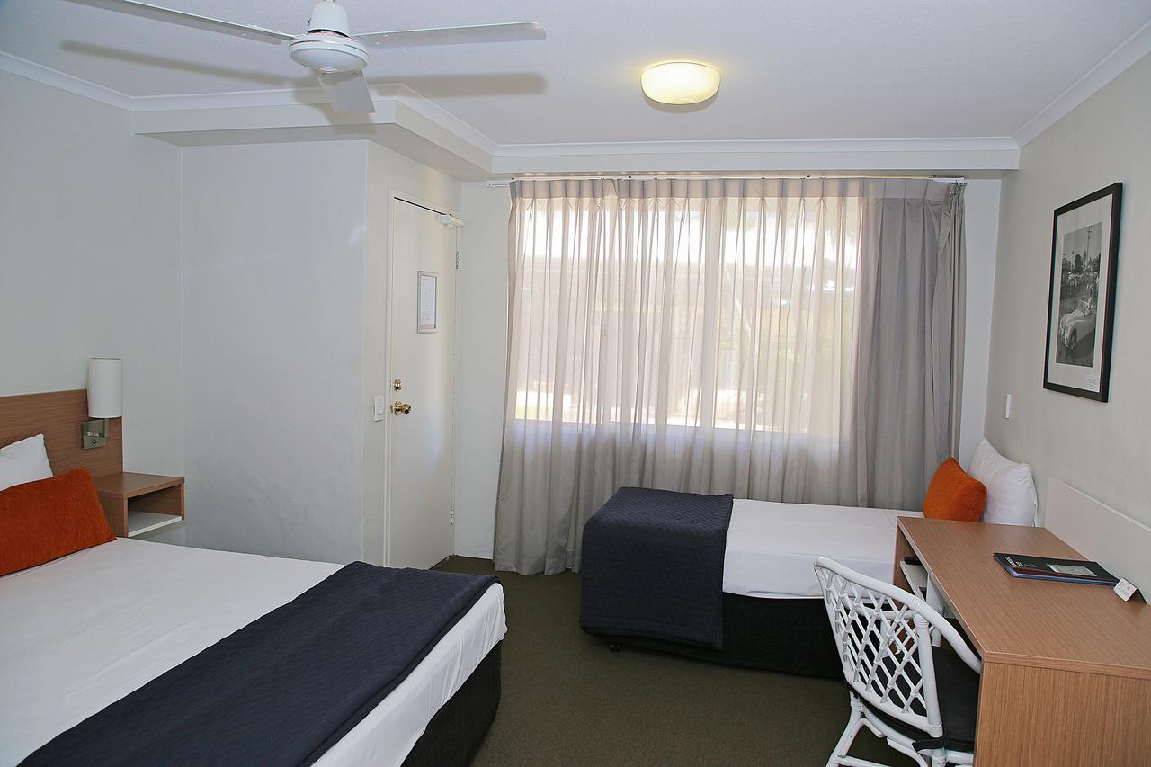 Darcy Arms Hotel Motel Голд-Кост Экстерьер фото